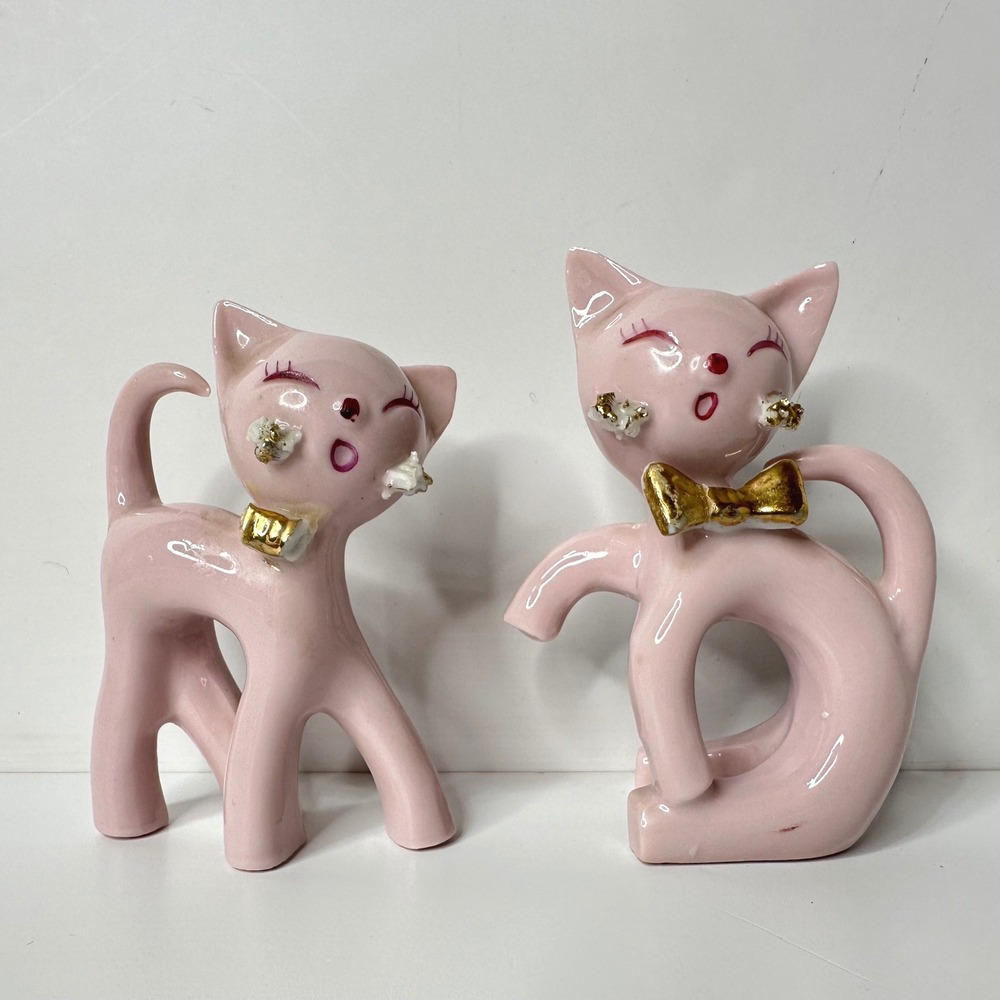 2 Vtg Pink‎ Spaghetti Cat Figurines Gold Tone Bow Kitsch MCM 50s 60s Whimsical